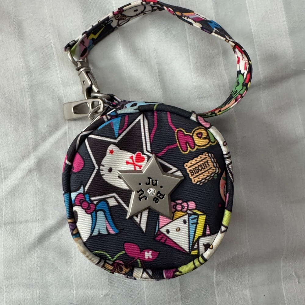 Jujube Sanrio Dream World Paci Pod Pacifier Holder